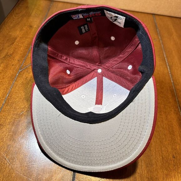 Bruins Hat‎ Cap Flex Fit Size Medium Red White The Game Pro Embroidered - Picture 6 of 9